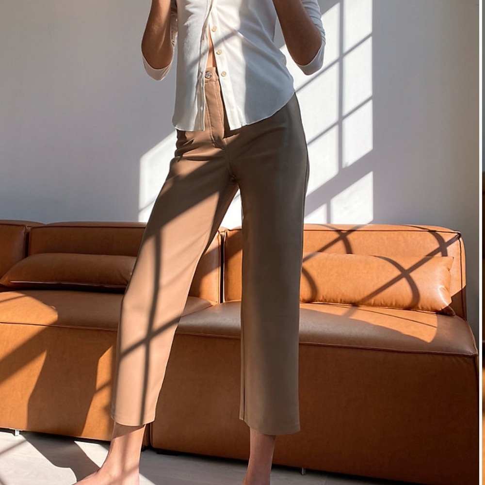Aritzia Melina pants in constant caramel